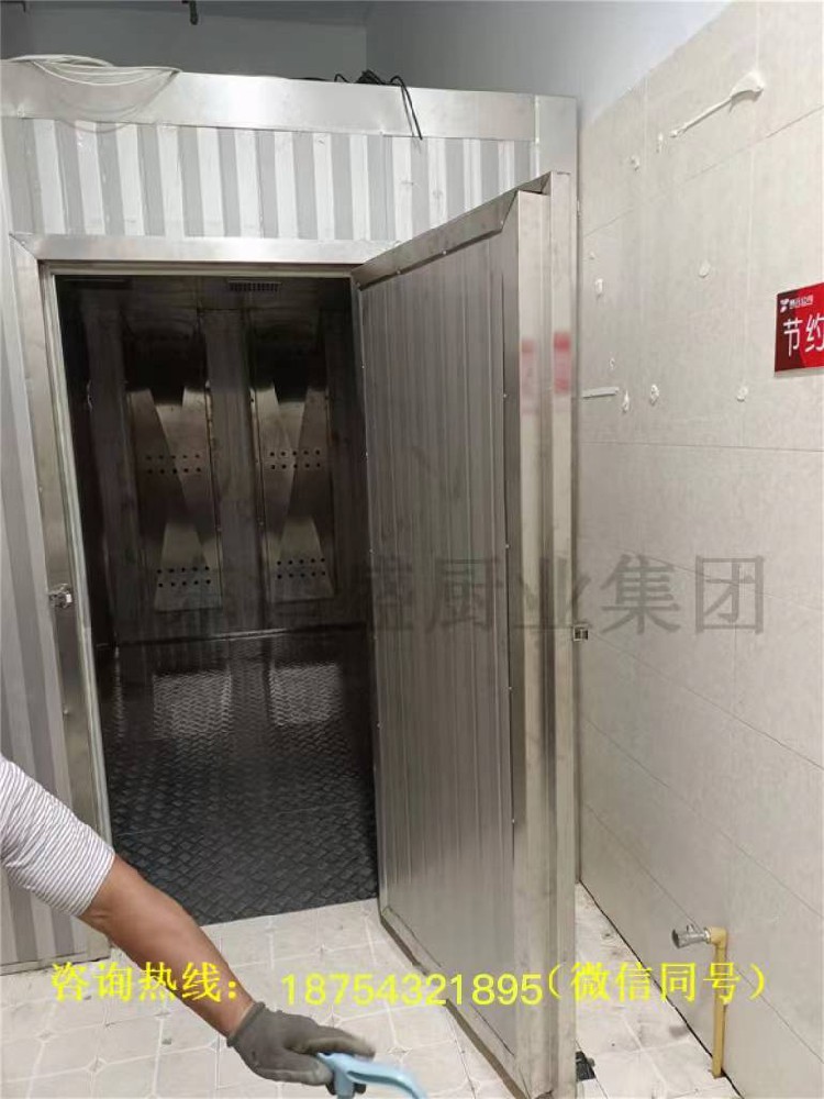 大型醒發(fā)室安裝現(xiàn)場(chǎng)，用于醒發(fā)饅頭、包子之類(lèi)的面食